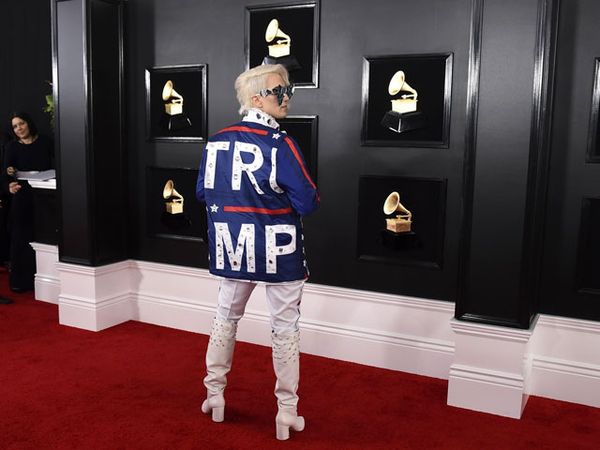 2 Singers Wear Their Pro-Trump Fashions on Grammy Carpet