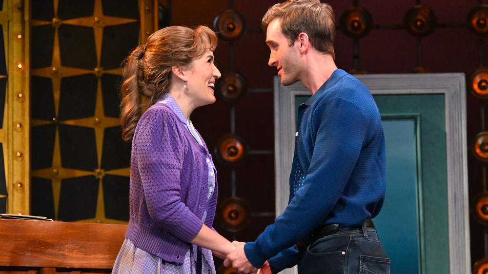 Carole King Musical 'Beautiful' Hits All the Right Notes at Theatre by the Sea