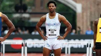 Approaching the Finish Line, US Sprinter Has Difficulty Keeping It Covered