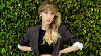 Jennifer Aniston Will Star in Series Inspired by Jennette McCurdy's Memoir 'I'm Glad My Mom Died'