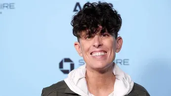 Poet Andrea Gibson, Candid Explorer of Life, Death and Identity, Dies at 49 