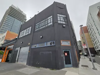 Business Briefing: Contractor seeks to open gay bathhouse in SF  