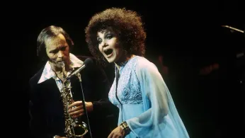 Singer Cleo Laine, Regarded as Britain's Greatest Jazz Voice, Dies at 97