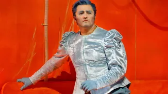 Tenor Piotr Beczała Sings Different Productions of Wagner's 'Lohengrin' 41 Hours Apart