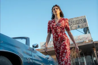 Lesbian neo noir Honey Don’t! burns with sun-drenched intensity