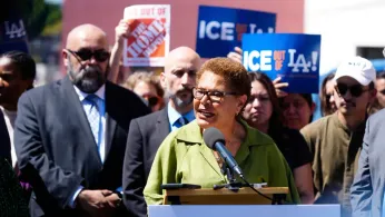 Supreme Court Lifts Restrictions on LA Immigration Stops Set After Agents Swept up US Citizens