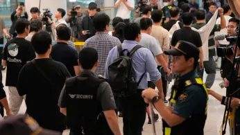 South Korean Workers Return Home After Days in Detention Following Us Immigration Raid