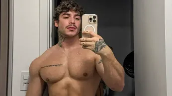 We Can't Take Our Eyes Off Klebert Fernandes' Thighs