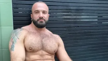 Built, Bearded Hunk Ben Bison