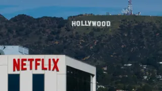 Netflix Intensifies Bid for Warner Bros Making Its $72 Billion Offer All Cash