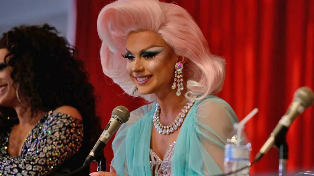 Watch 'Drag Race' Star Farrah Moan Announces She's Trans, Has Lived as